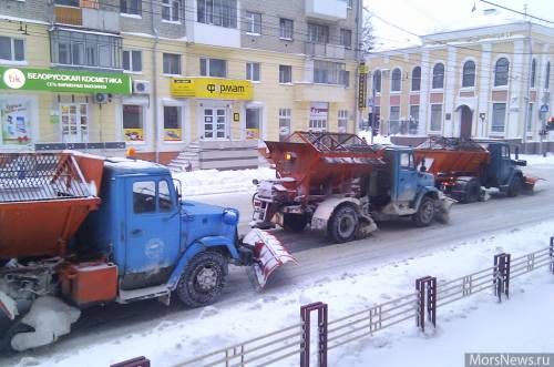 Коммунальщики Екатеринбурга убрали последствия снегопада