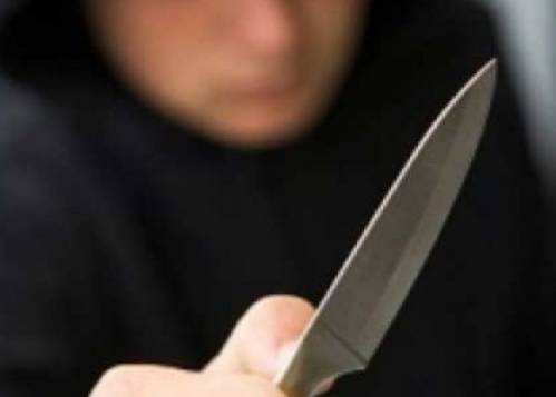 В Ярославле мужчина, угрожая ножом, пытался совершить ограбление
