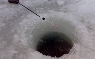Во время метели на Рыбинском водохранилище заблудился рыбак