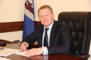 Суд продлил арест заместителю мэра Леониду Комарову