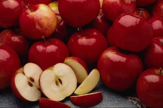 Яблоки неизвестного качества не попадут к потребителям города