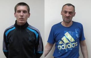 Двое злодеев ограбили инвалида, забрав продукты и 300 рублей.