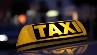 Рыбинский таксист оценил поездку в 140 тысяч рублей.