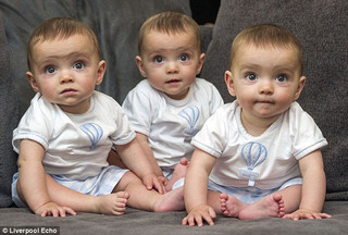 Семьи, в которых родятся тройняшки, получат миллион рублей
