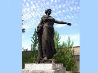 В Ярославле вскоре может появиться памятник матери.