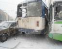 В Рыбинске произошло ДТП между троллейбусом и автобусом, есть пострадавшие.