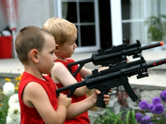 Модели на радиоуправлении с игрушечным оружием для каждого ребёнка